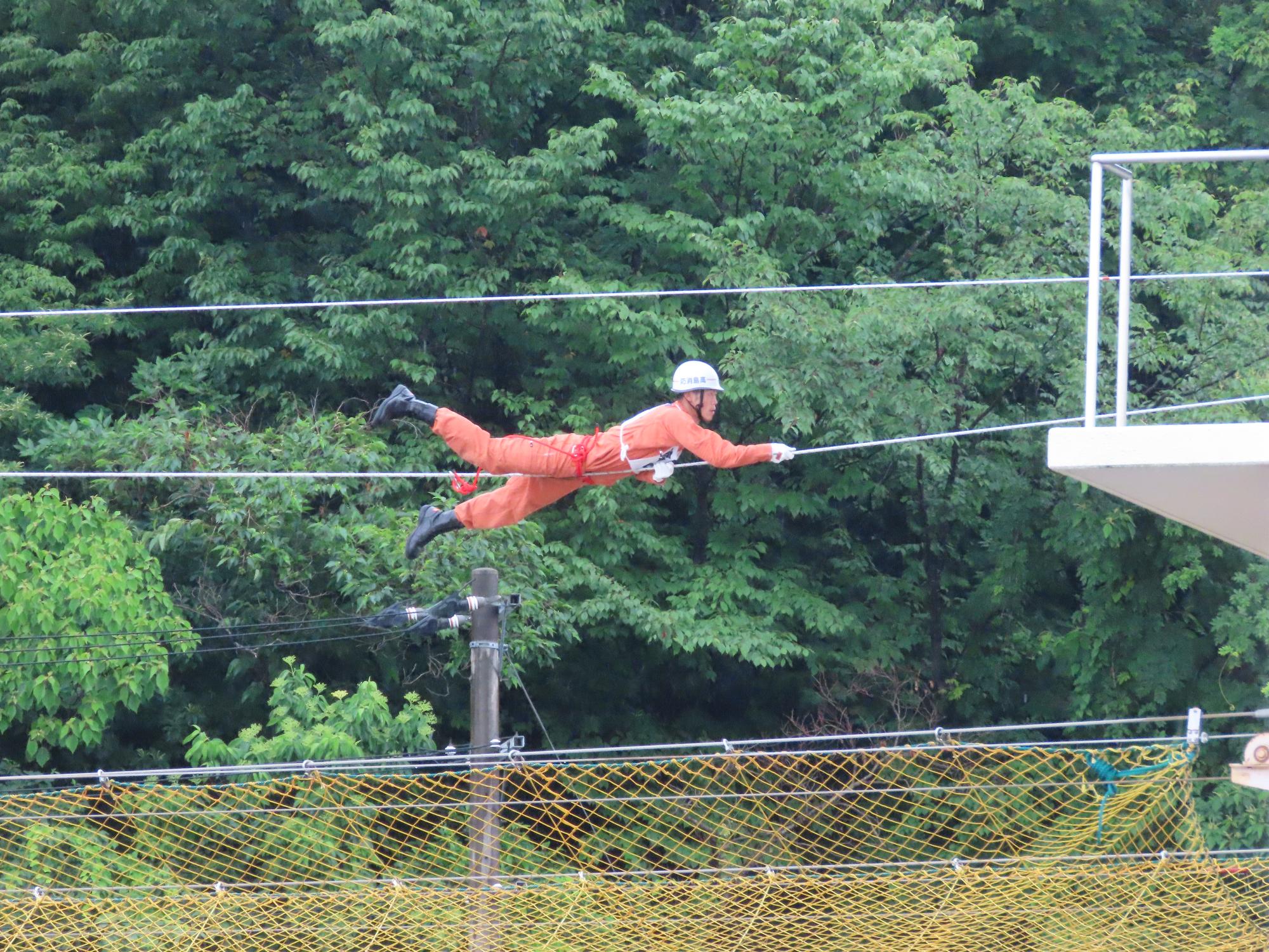 ロープブリッジ渡過訓練
